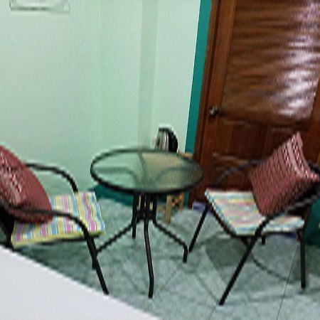 Rung Tawan Hostel Kata Beach  Exterior foto